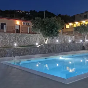 Farm stay La Valle Degli Ulivi, Acquedolci